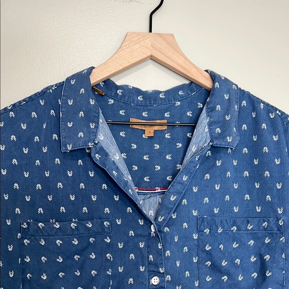 Jacks Girlfriend Collective Blue Button-Up Shirt with White Pattern Size Large - Picture 2 of 7